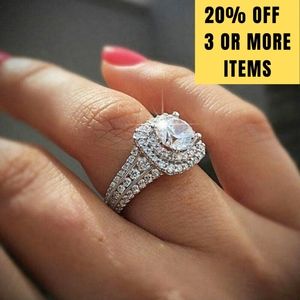 NWOT Silver 2.5 Ct White Sapphire Engageme…